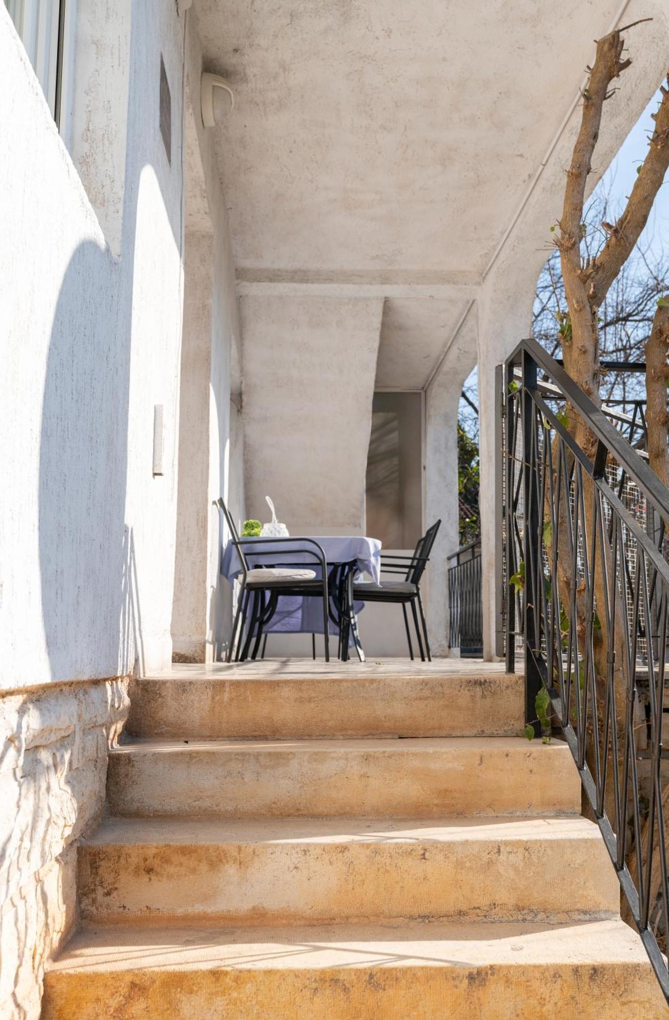 Two-Bedroom Apartment Rea In Rovinj Exterior foto